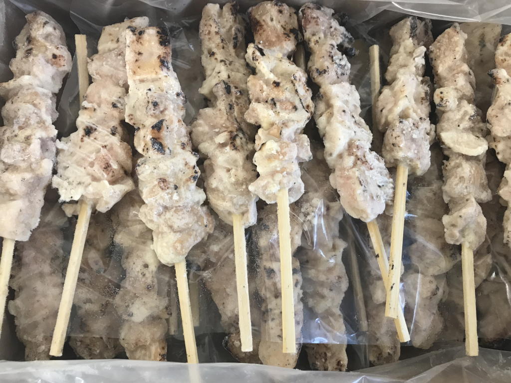 炭火焼鳥もも串35g素焼内箱 (3).jpg