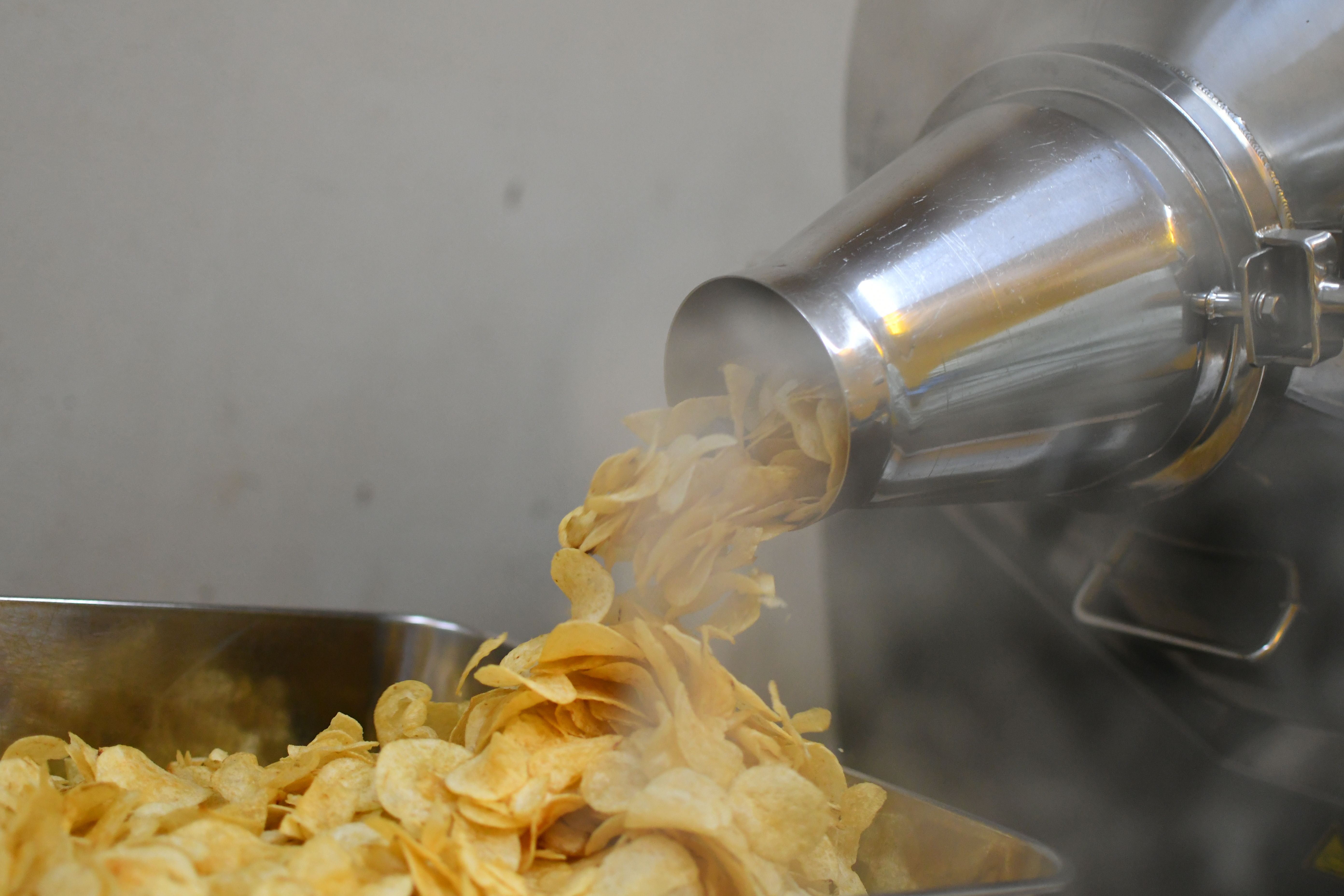 京都府京田辺市の燻製屋の本格燻製ミックスナッツ！