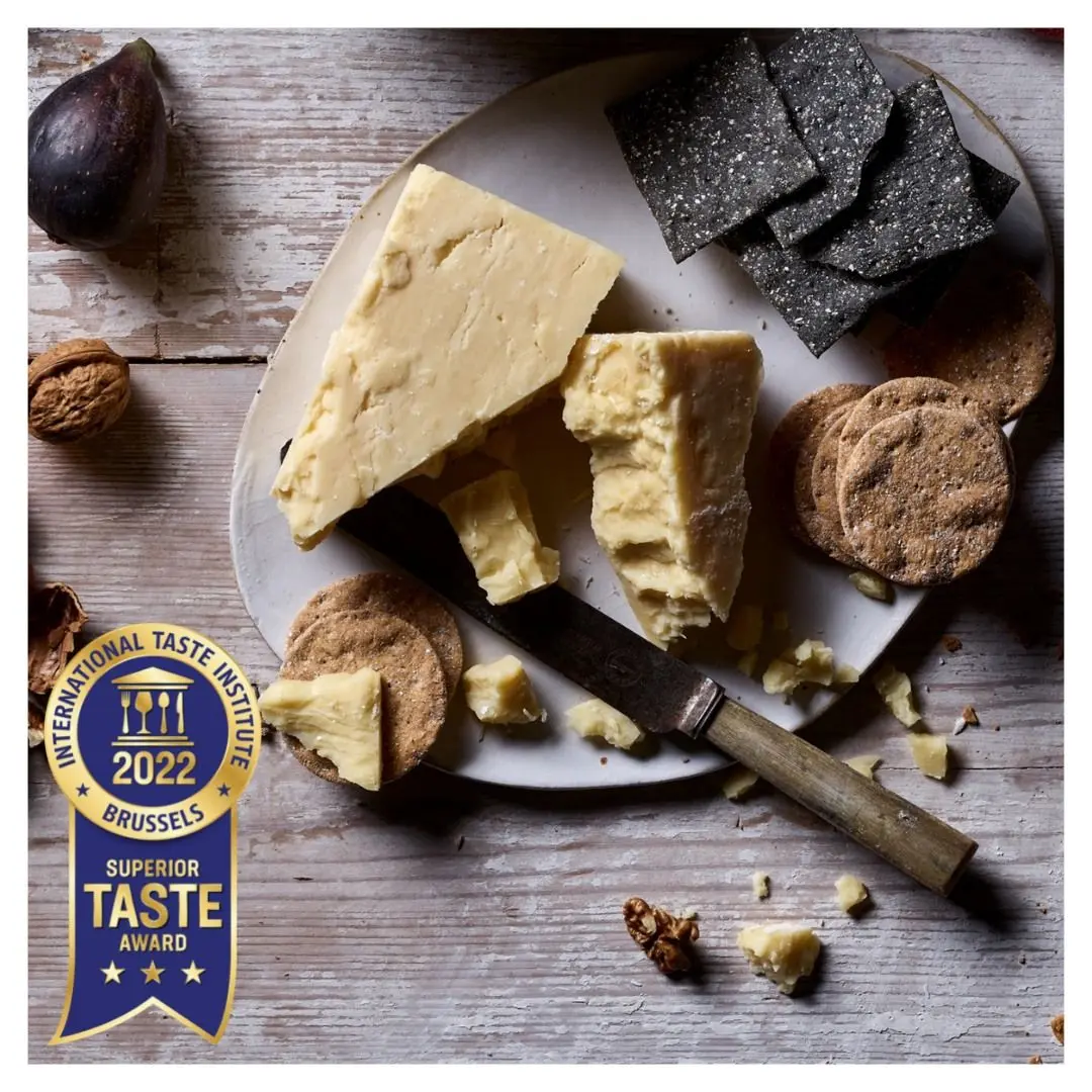 Ivy's award 2022.jpg