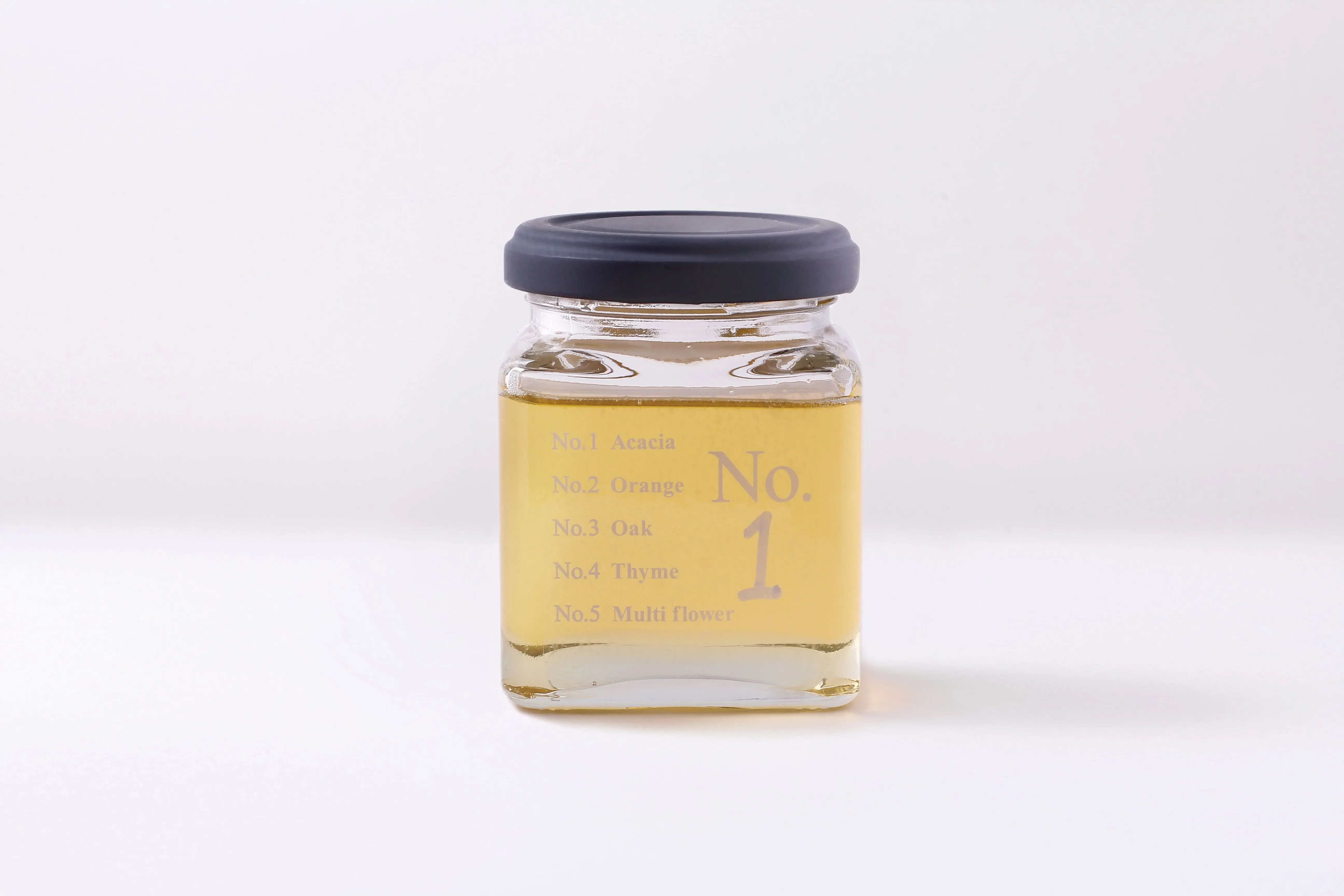 Biene Biene ビーネビーネ Hungary Acacia Honey 140g No.1