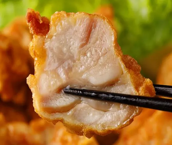 こだわりもも唐揚げカット断面_R.png