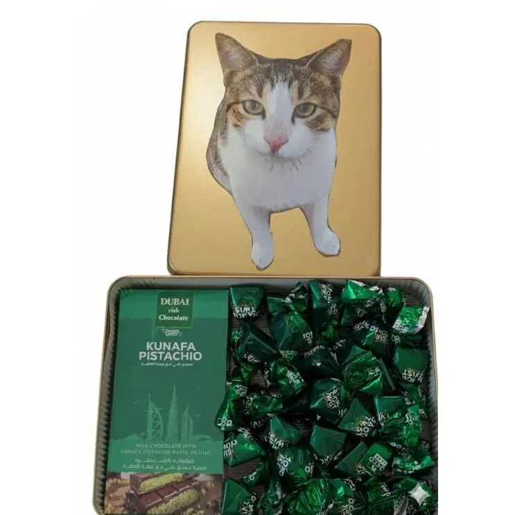 ドバイリッチチョコレート ドバイ発   ピスタチオ クナファー【スク男】：【XL】缶182mm×252mm×50mm フレーバー：【190g1枚26個】】476g